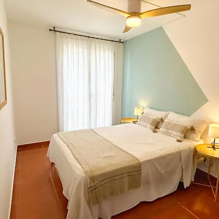 Nomad Haux In The Heart Of Tossa 1 * Тосса-де-Мар